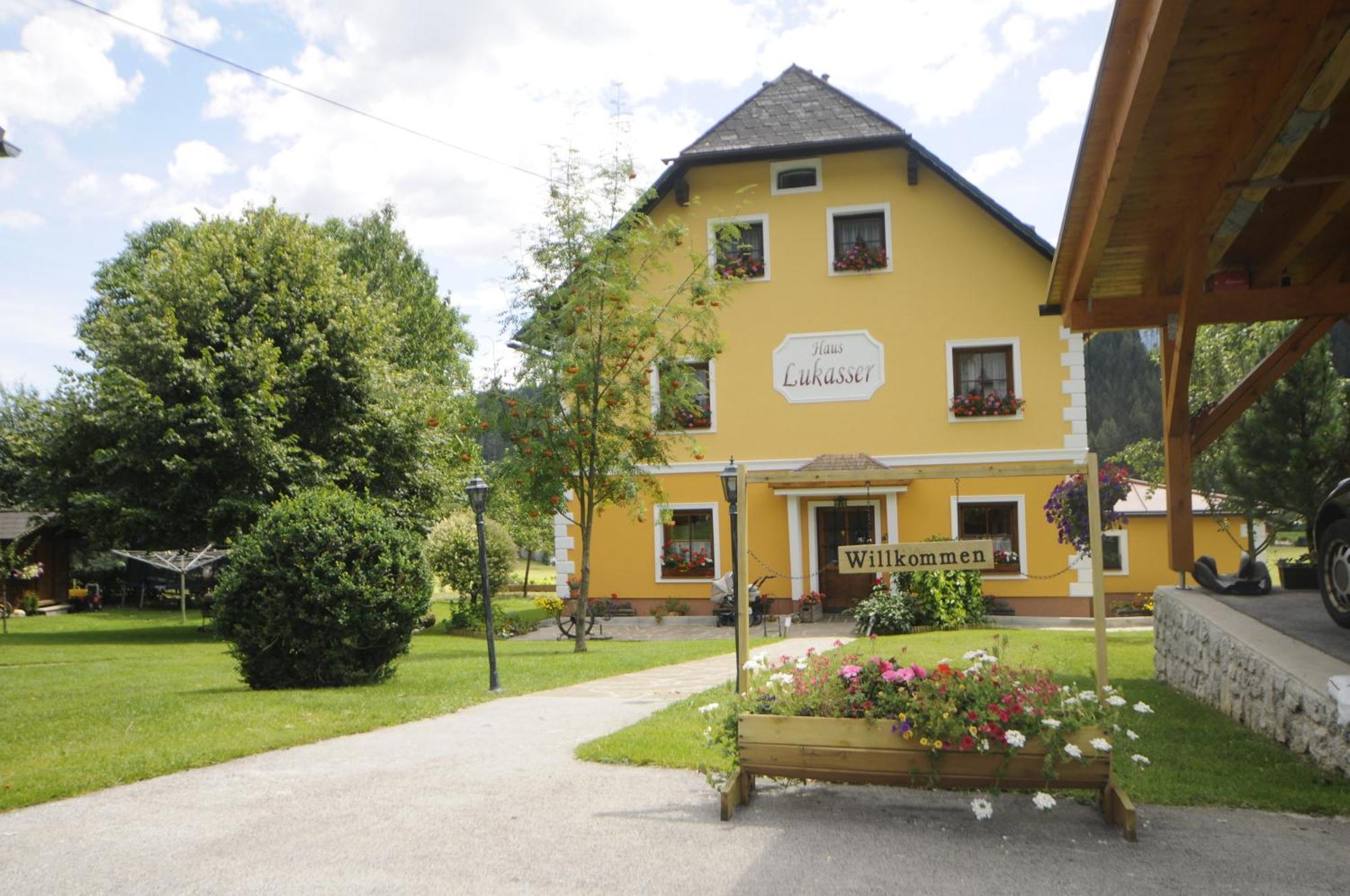 Hotel Haus Lukasser à Grobming Extérieur photo