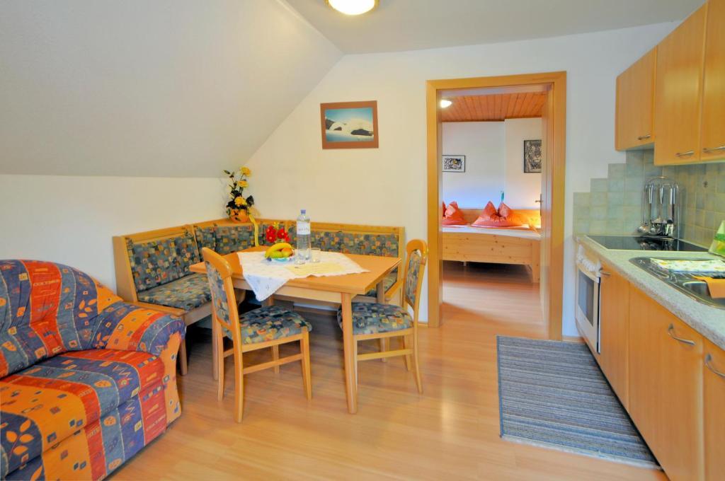 Haus Lukasser Grobming Chambre photo
